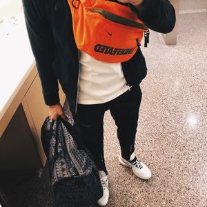 Meet your Posher, Raymond